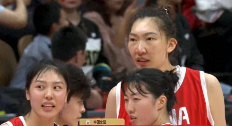 中国女篮力克尤文图特，韩旭与杨舒予双星闪耀，年轻球员成长仍需时间