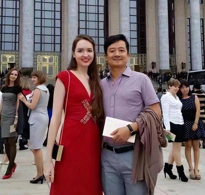 图片[5]-中俄免签炸出跨国婚姻潮，边缘口岸成相亲角，网友：剩女更愁嫁了 -华闻时空