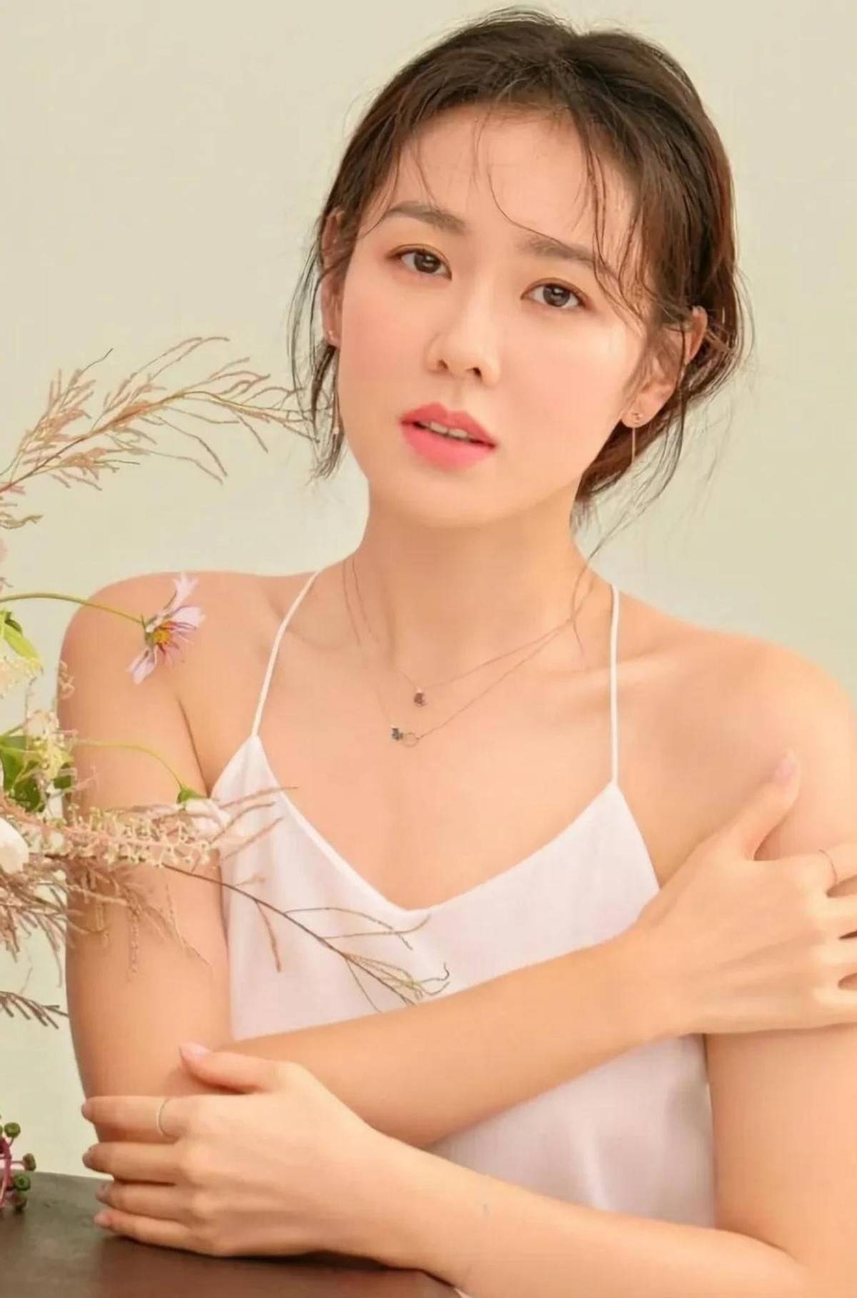 韩剧女神孙艺珍自曝:悔未享受20岁,结婚生子后竟这般焦虑!