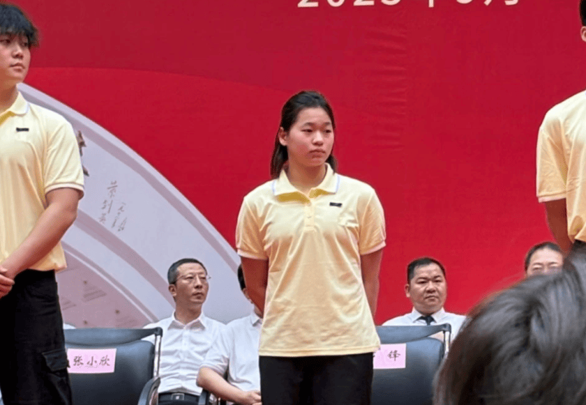 全红婵：奥运三金王的坚韧与独立