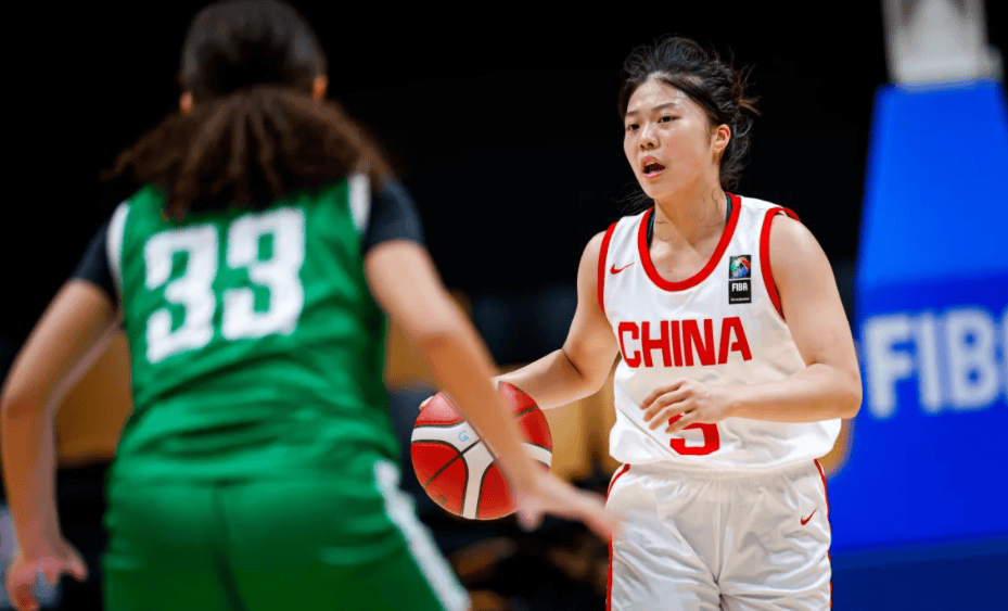 女篮冲击四强关键战！中国队大战菲律宾：小李梦或再度大爆发？