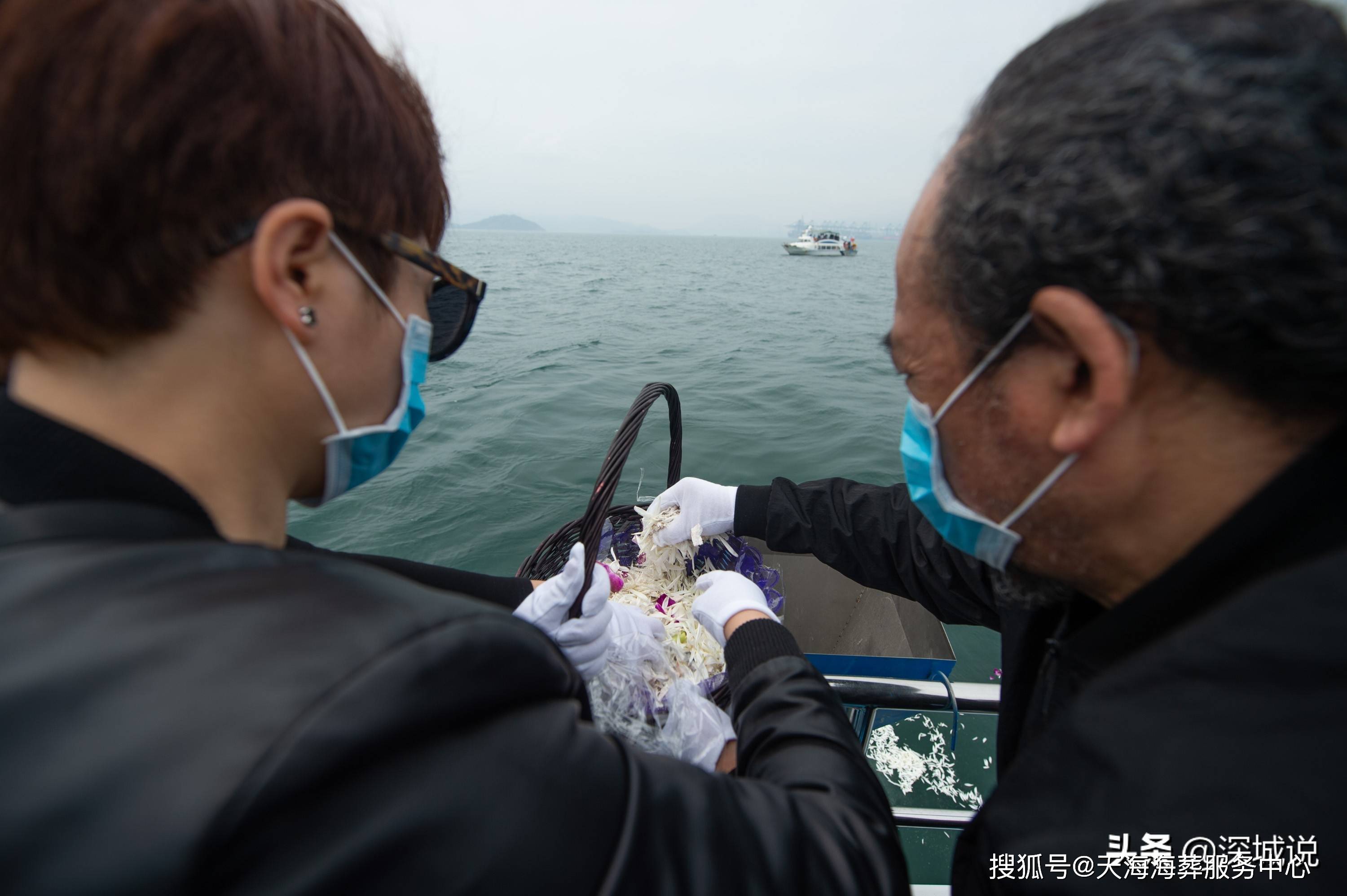 天津骨灰撒海服务优选天海海上礼仪服务有限公司,专业骨灰撒海代理