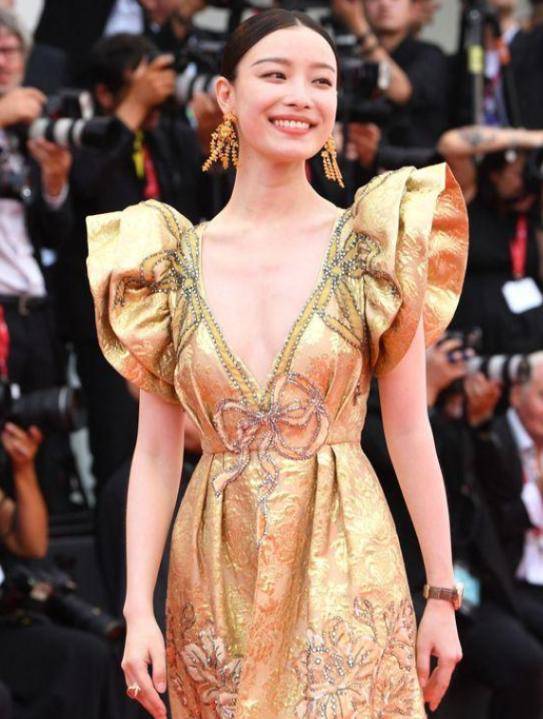 再好的演技,也拯救不了疯狂营销的倪妮