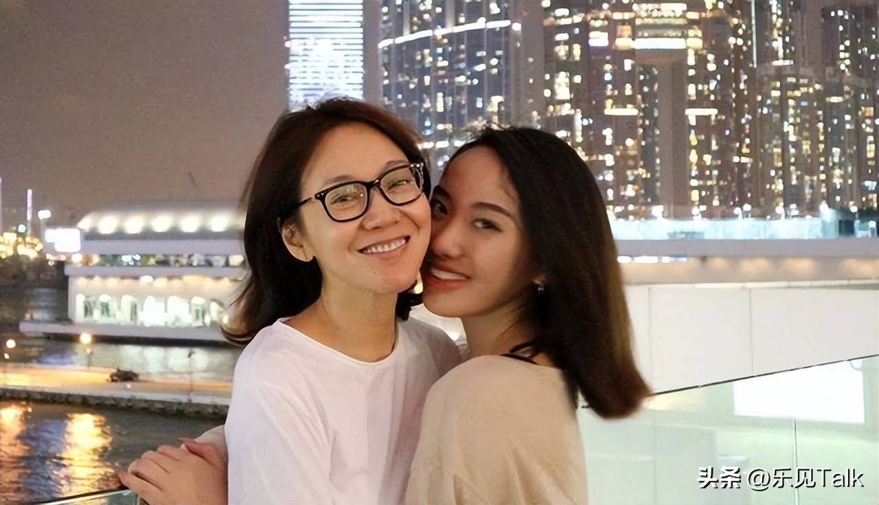 和闫妮离婚21年后,如今邹伟现状如何_搜狐网