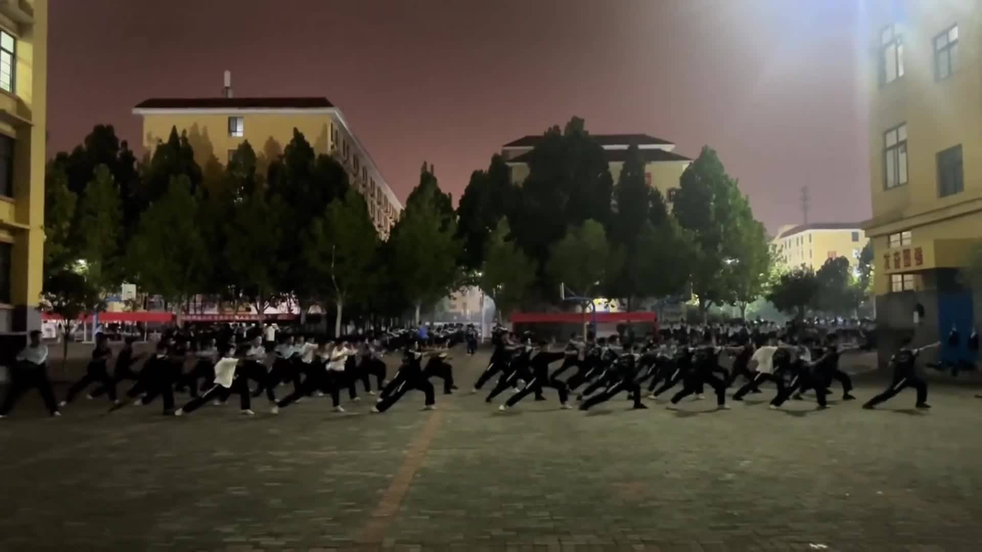 拳风破长夜丨延鲁武校晚课实录