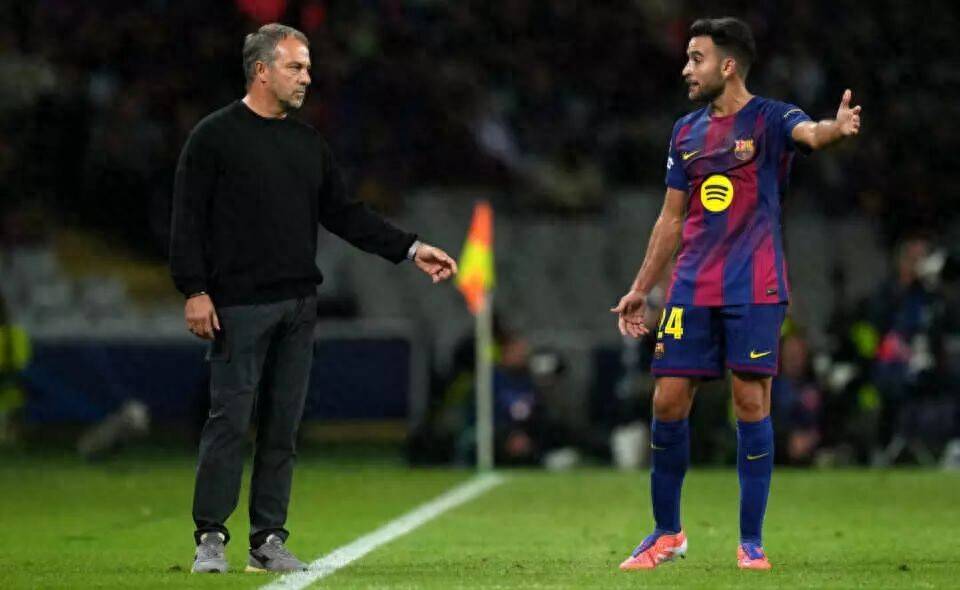 从面临清洗到绝对主力！弗里克慧眼识珠巴萨多面手彻底逆袭