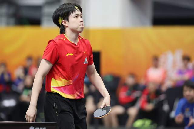 王楚钦太累了！今年打了将近100场比赛，亚锦赛战到力竭请善待他