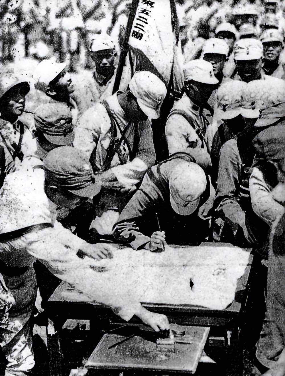 民国时期备受嘲讽的川军,用300万壮丁,28场战役,重写川军忠魂