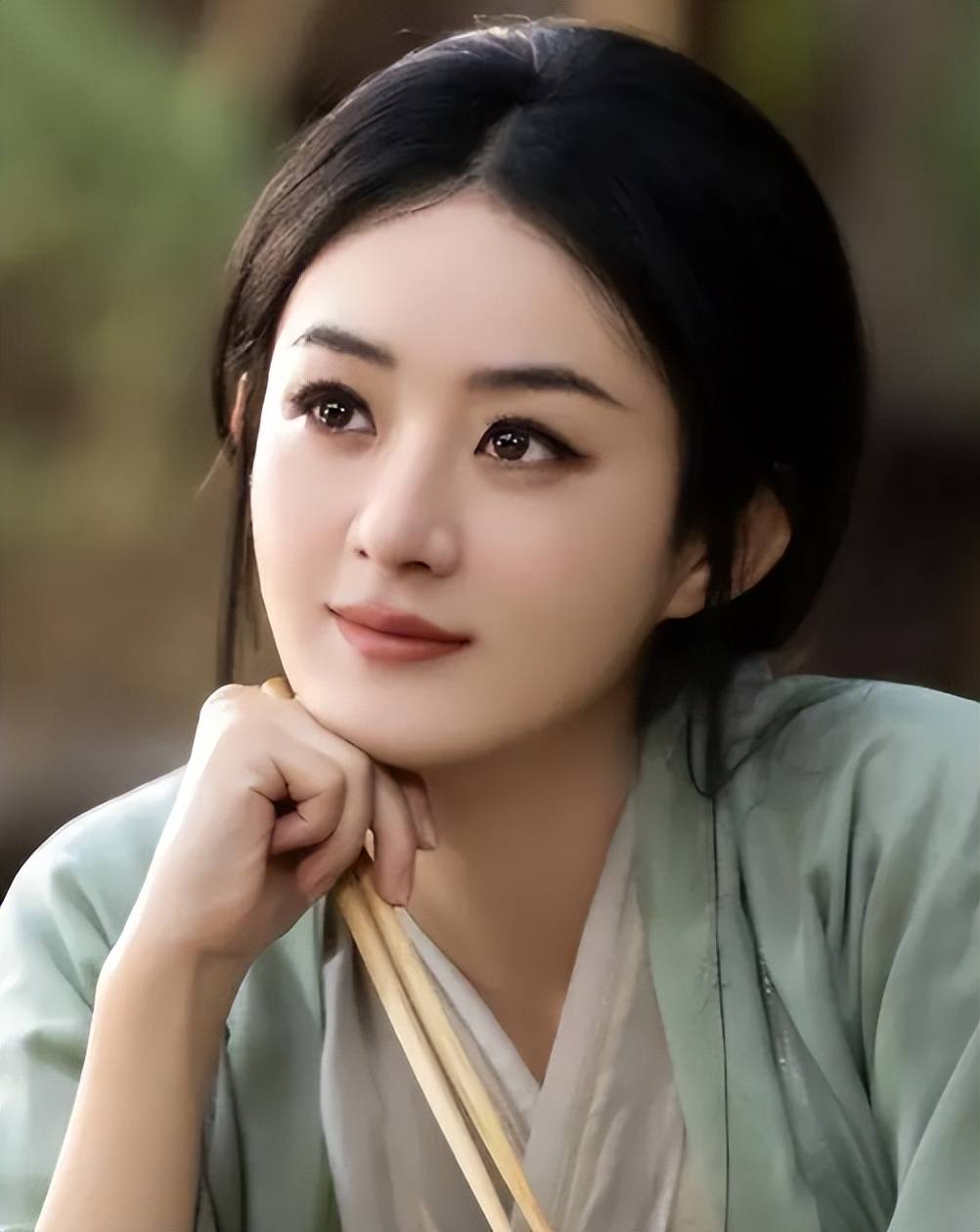 赵丽颖出新剧了,妆造拉回知否,国泰民安的脸真好看!