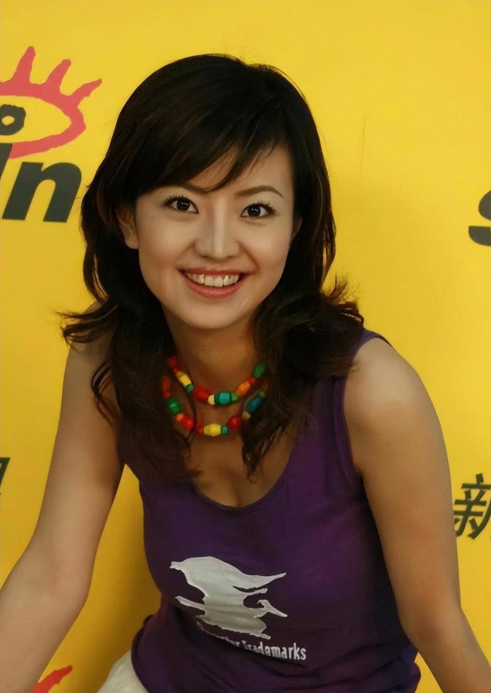 知名主持人涂经纬离开主持岗位后,成了一名带货主播