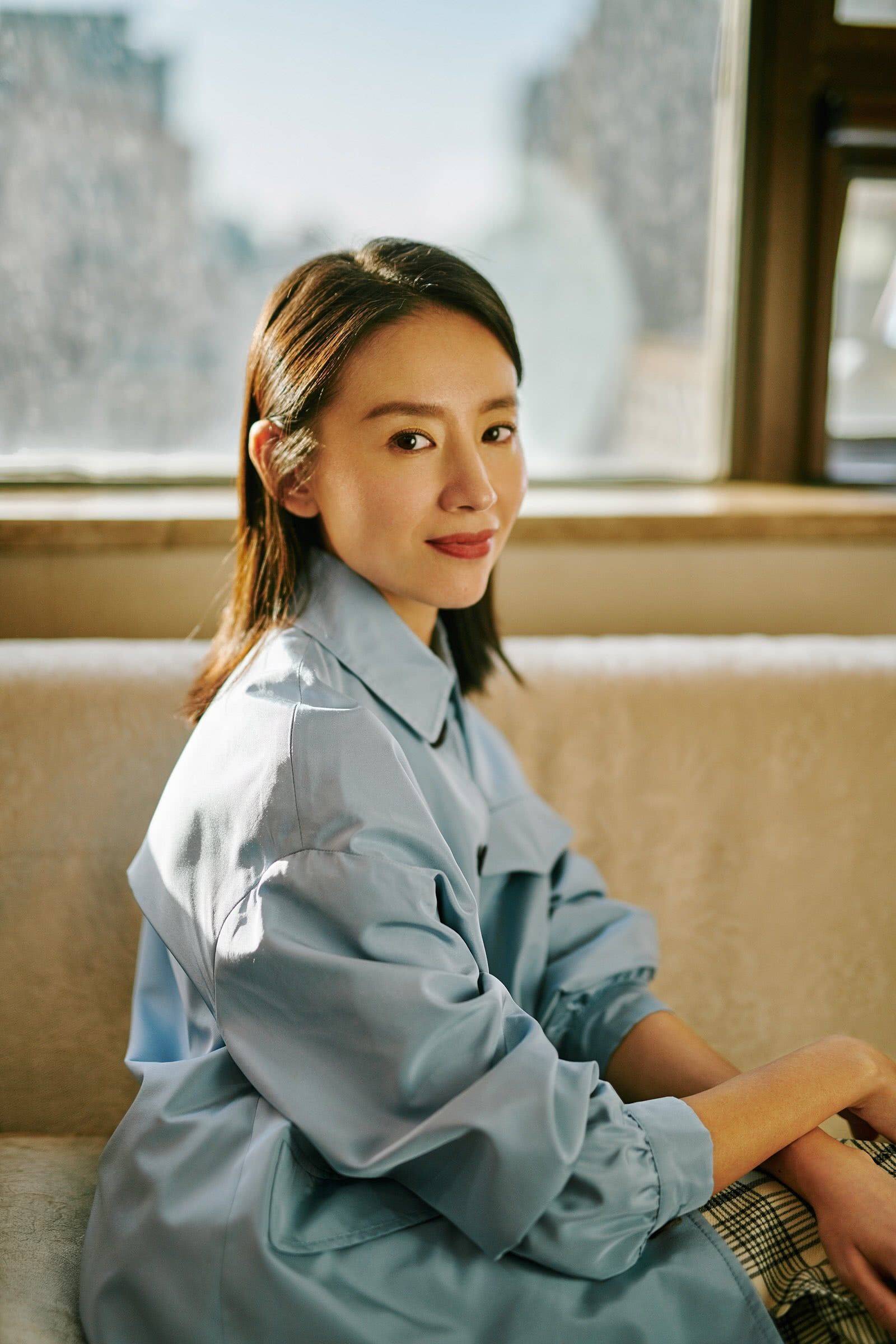 董洁儿子太早熟,15岁身高近1米8,侧颜神似"年轻版梁朝伟"