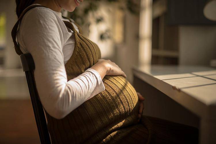 子宫里的水为什么要叫＂羊水＂, 而不是＂人水＂,或者其他的水？