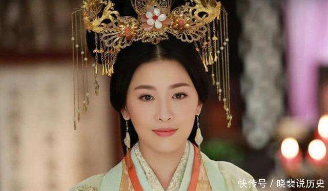 早在平阳公主与第一任丈夫曹寿的婚姻期间,卫青就在平阳公主府中为她
