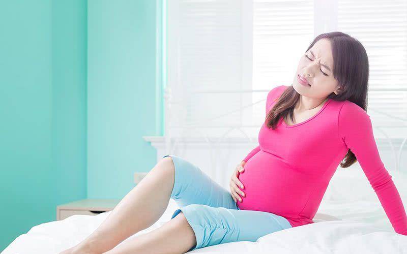 临产三信号：见红破水宫缩咋分辨？