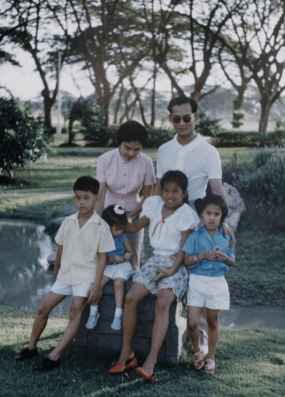 图片[6]-泰国王太后诗丽吉去世，留下19顶奢华王冠和她的传奇一生 -华闻时空