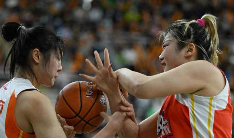 WCBA设立工资帽:李梦或离开四川 延续广东卫冕可能性