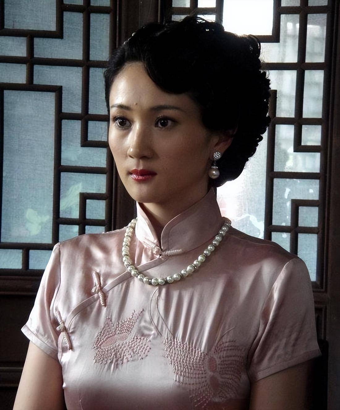 看着这些70后女星的故事真令人感慨万千时光真是个神奇的魔法师