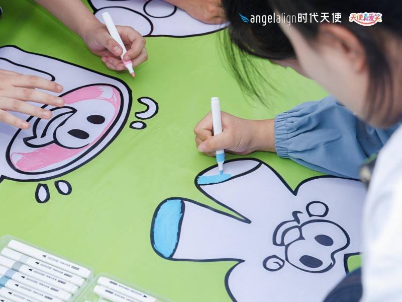 时代天使携手15家口腔机构走进汉源县特殊学校 共筑儿童口腔健康与心灵关爱之行