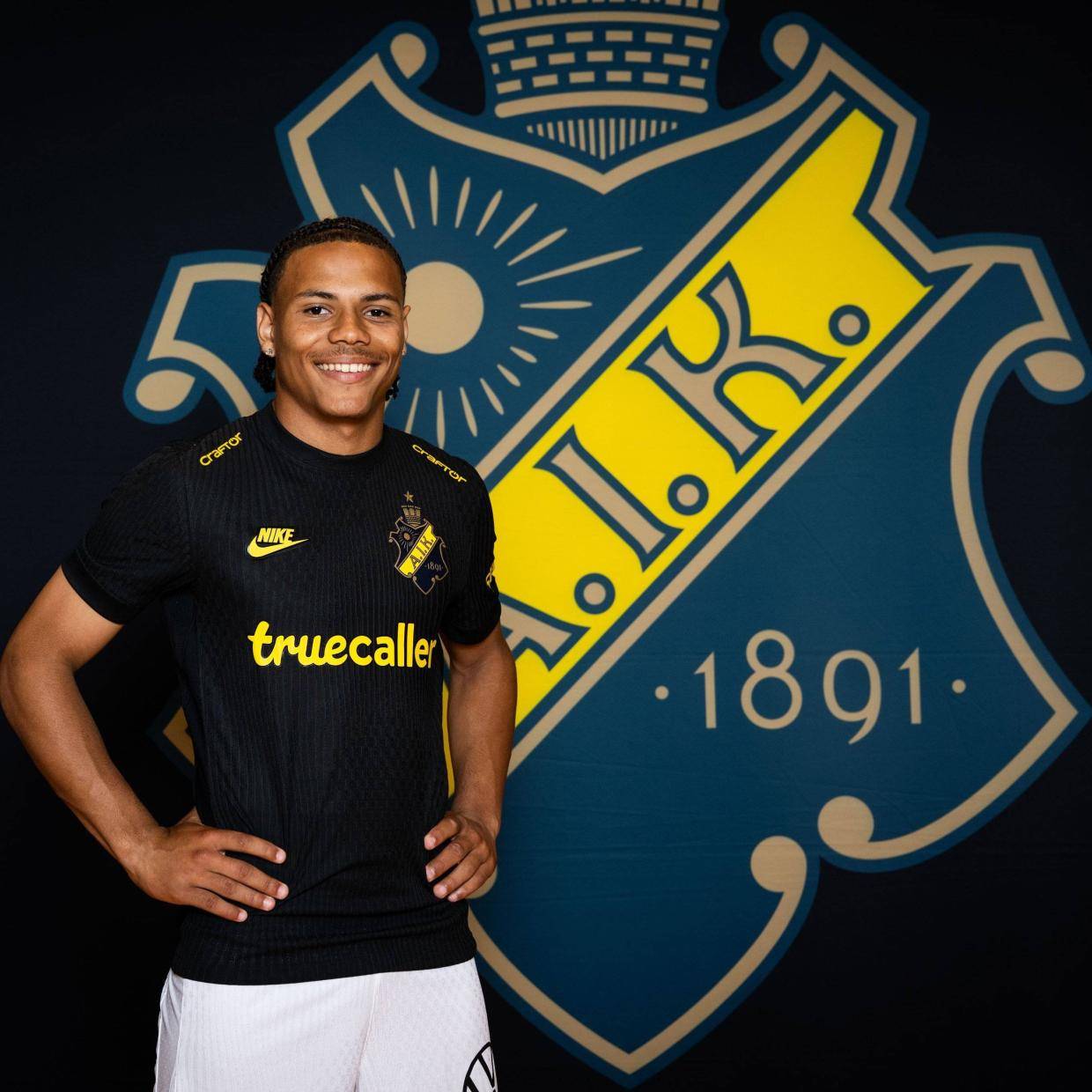 曼联1月300万签中锋小妖已在谈判!拉爵继续刮彩,单场10球射手失宠