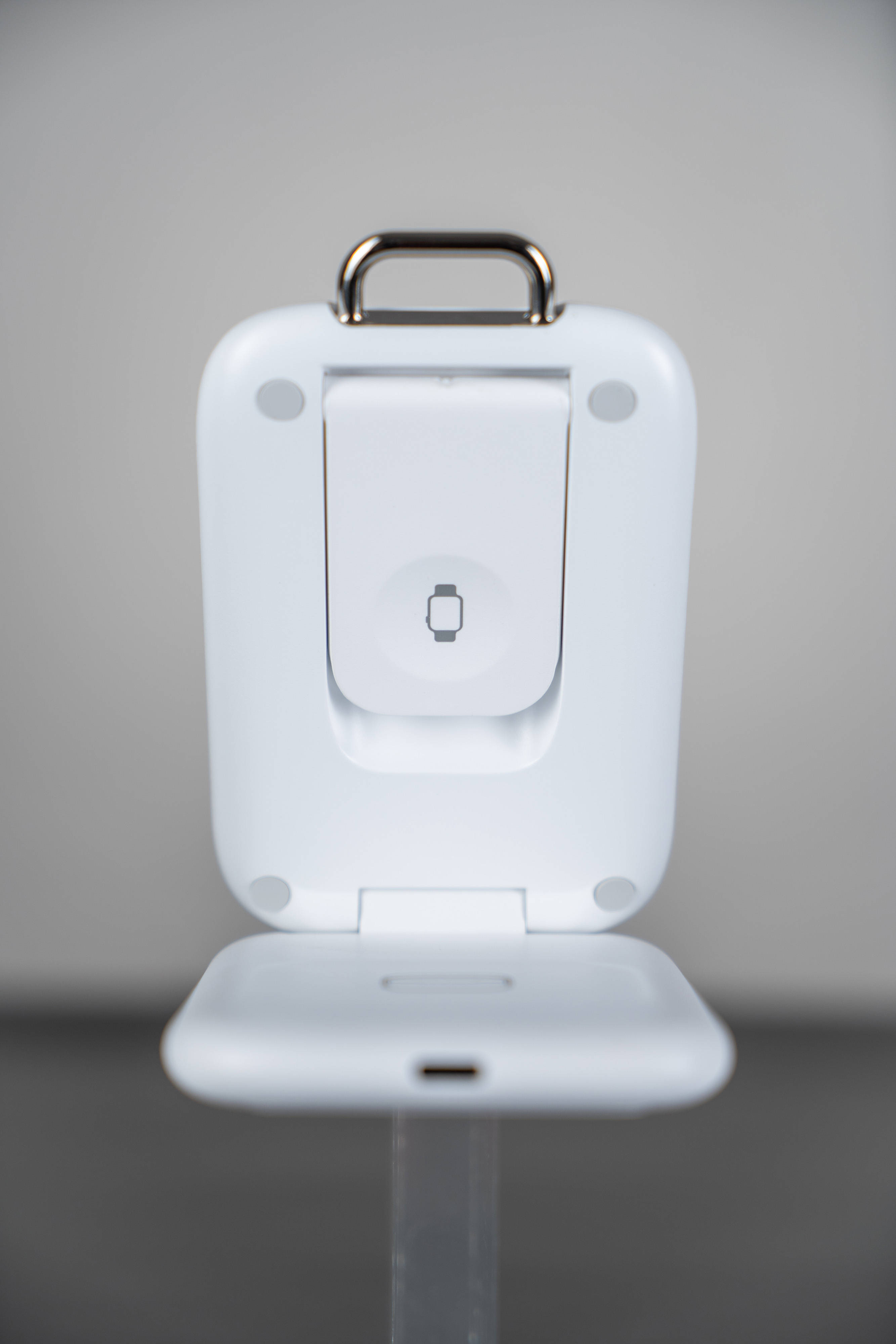 行李箱造型的无线充电器见过吗?迪奥科三合一折叠磁吸充电器分享