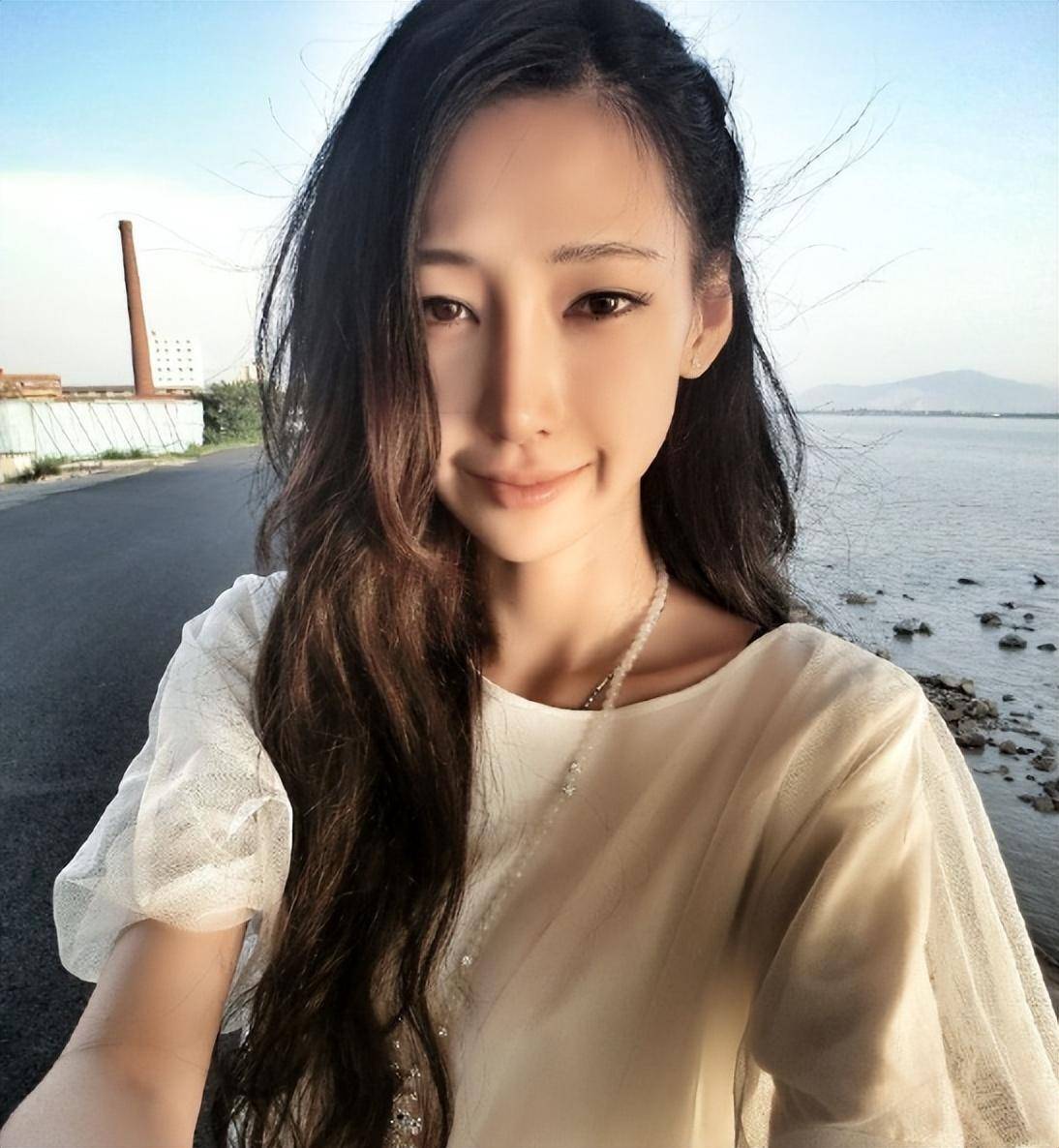 如果没有陆瑶,李荣浩或许不是李荣浩,而她会是更好的陆瑶!