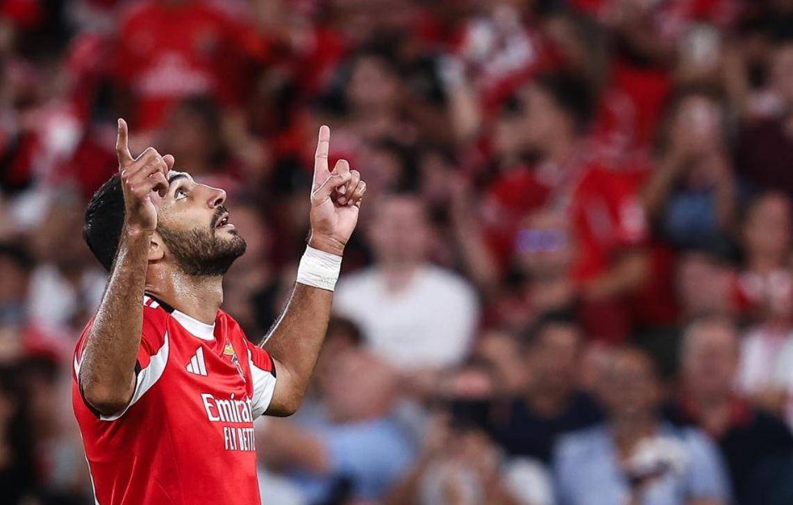 5-0横扫!神锋戴帽,穆里尼奥率队狂飙:9场不败