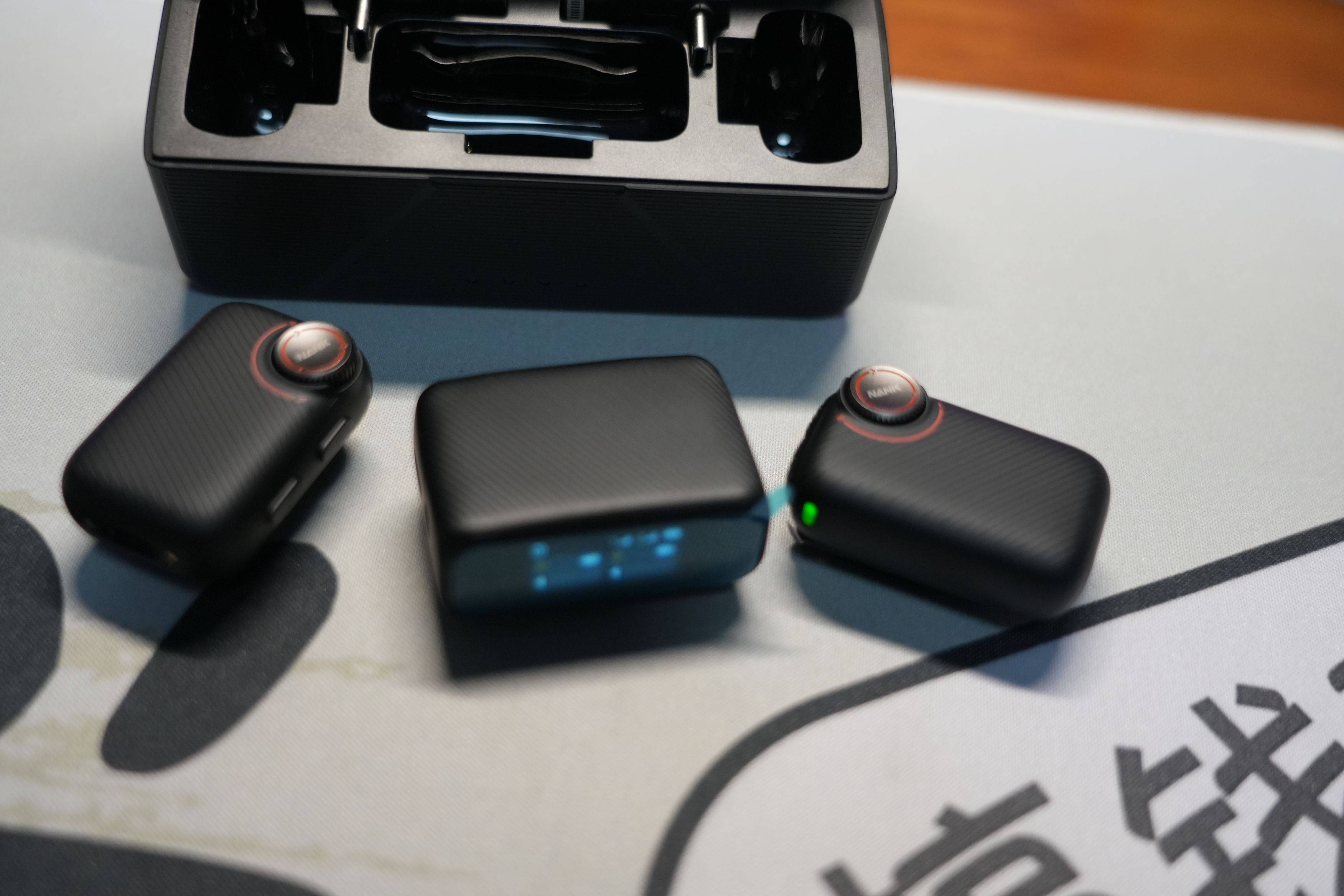 南卡 Qmic 领夹麦实测:风噪喷麦全搞定,新手拍短视频收音不焦虑