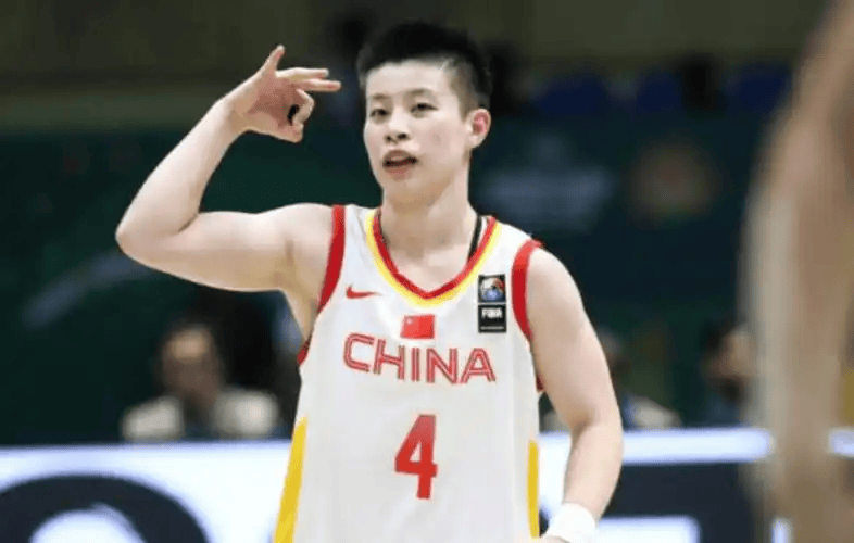 正式退出，李缘发声，官宣决定，原因无奈，李梦也曾遭遇