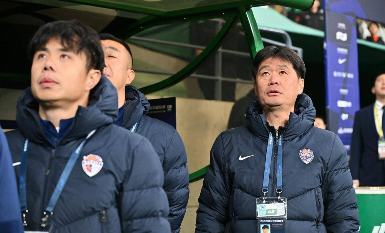 选帅大反转，权威发声本土少帅上位，邵佳一于根伟争国足帅位