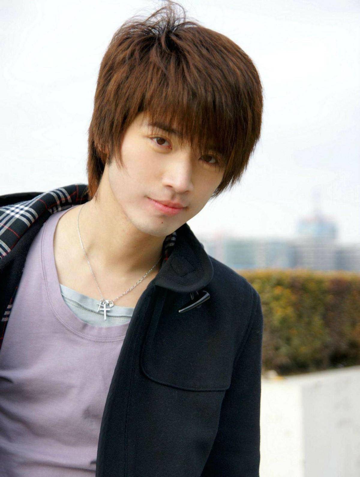 宋晓波1岁高烧成聋哑人,29岁娶聋哑妻子,生女儿听力没有问题