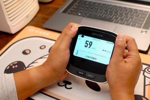 乐普心电血压计BP3体验：心血管健康管理“小卫士”。