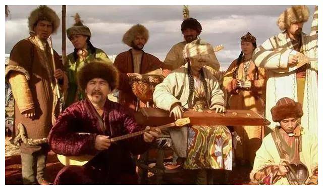 突厥颉利可汗被俘,李渊激动的弹琵琶,李世民翩翩起舞