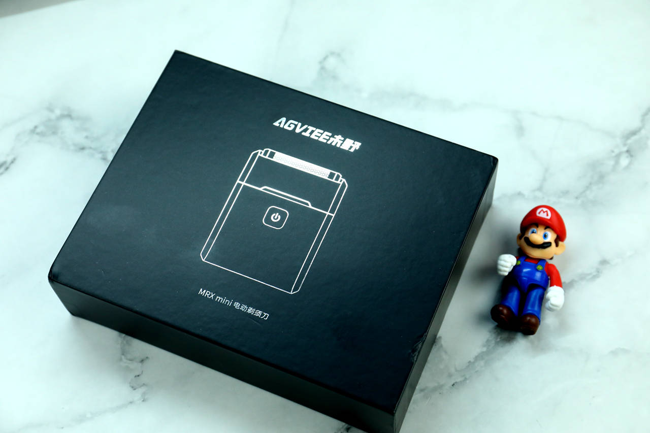 未野往复式剃须刀:迷你五刀头23000转秒剃粗硬胡,吊打千元机