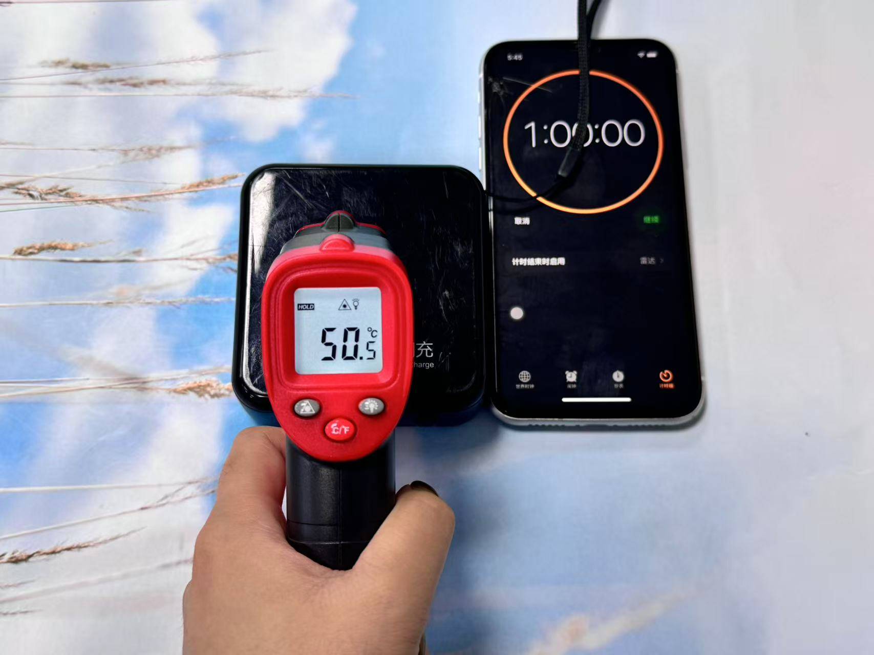 手机充电宝怎么选?西圣、飞利浦、超级马充电宝大PK,哪款更好?