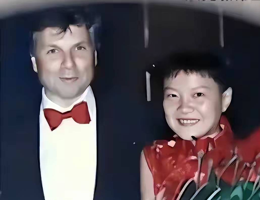 名门贵女洪晃:43岁嫁仅有高中学历的第四任丈夫,如今怎样?