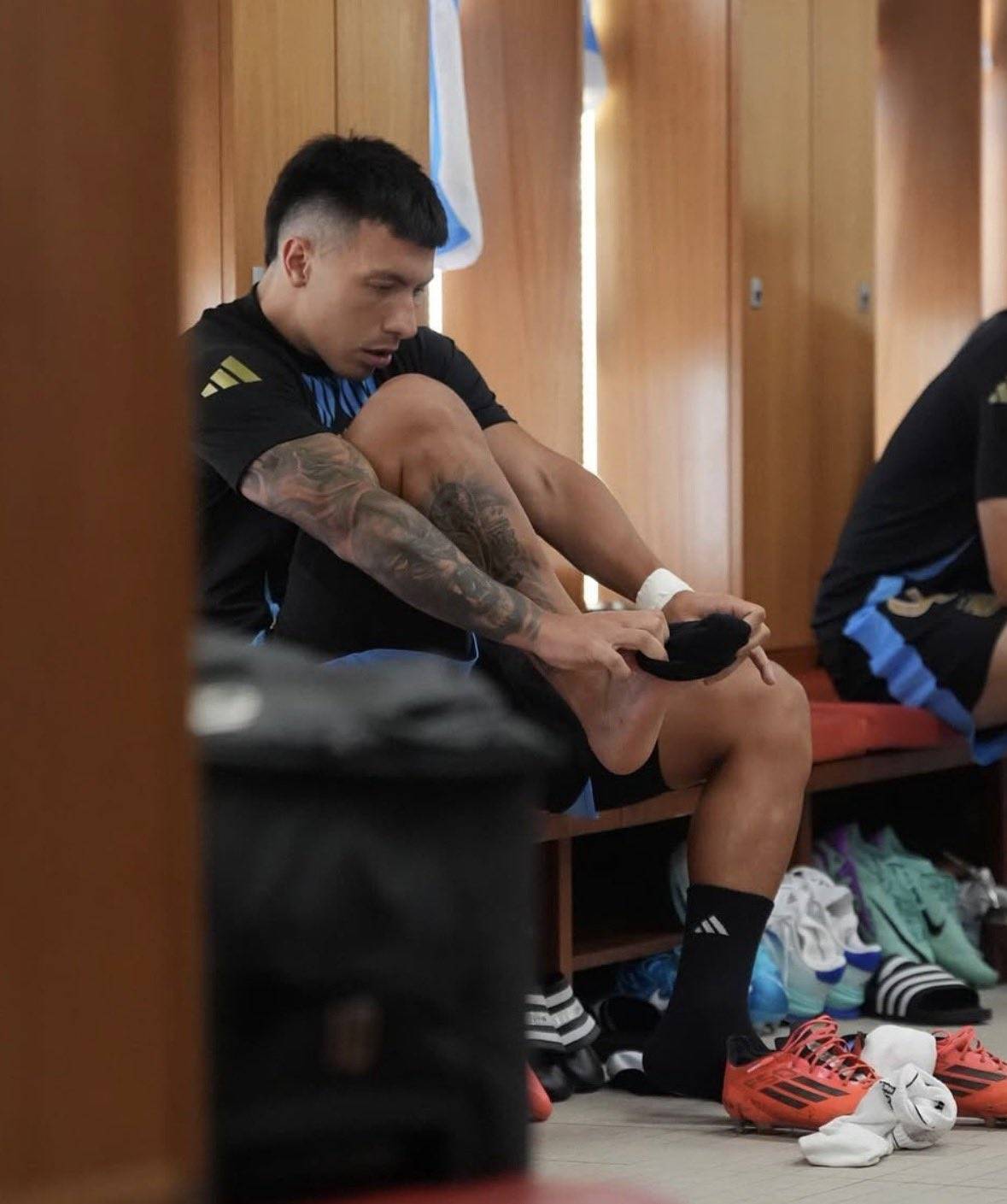 利马离开曼联加入阿根廷队，原因揭秘！复出后或做卡塞米罗替补