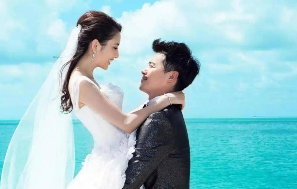 42岁佟丽娅没想到,自己辛苦养大的儿子,今却给前夫陈思诚争了光