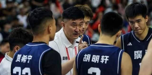 辽粤巅峰对决，杜锋谦逊、杨鸣示弱