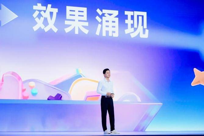 《百度发布多项AI重磅成果，李彦宏：内化AI能力让智能不再是成本而是生产力》