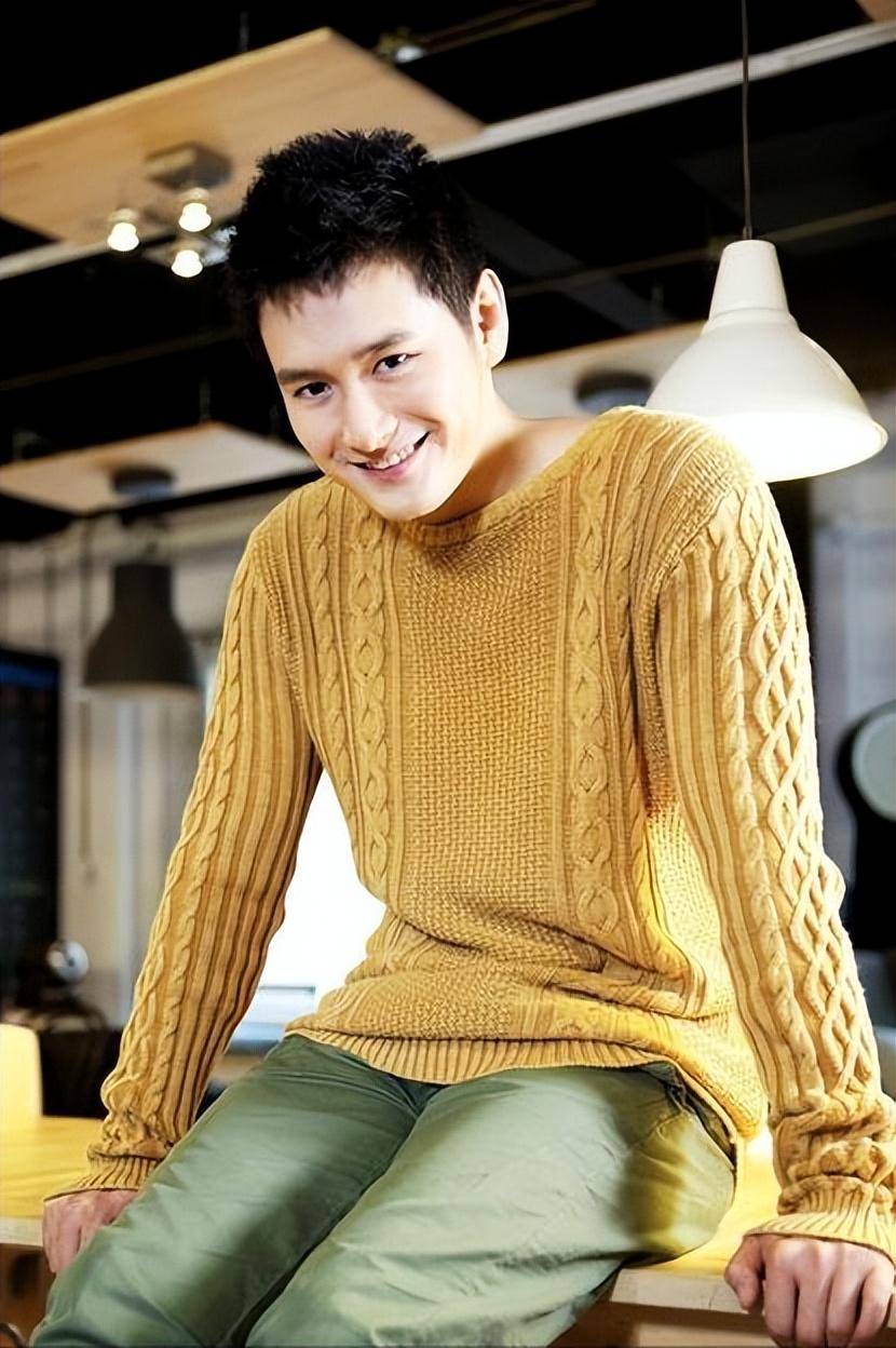 王雨:因为长得太帅,老婆倒追五年才得手,婚后两人的生活甜蜜