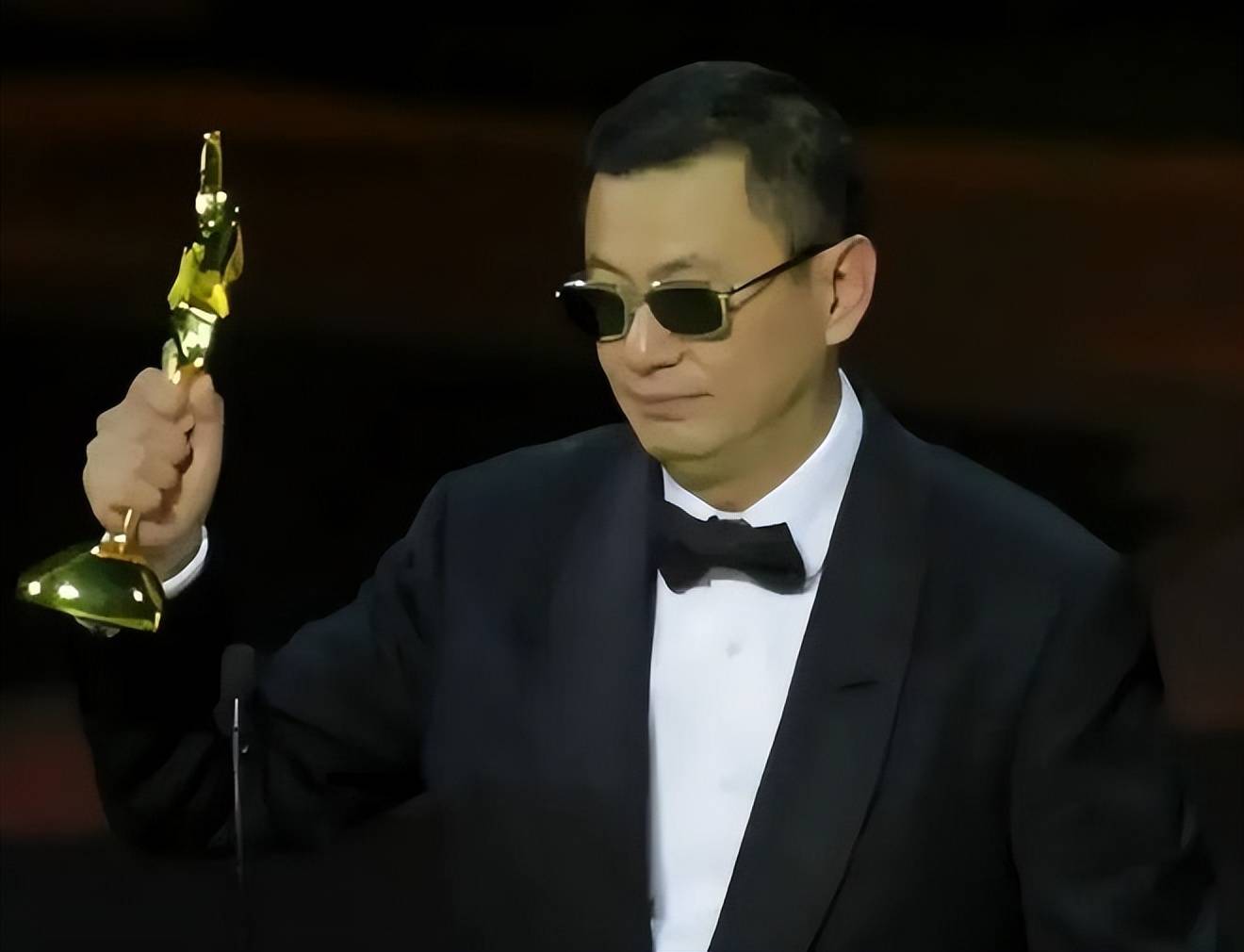王家卫录音曝光,唐嫣只是前菜,嫁小导演的她才是最大的受害者!