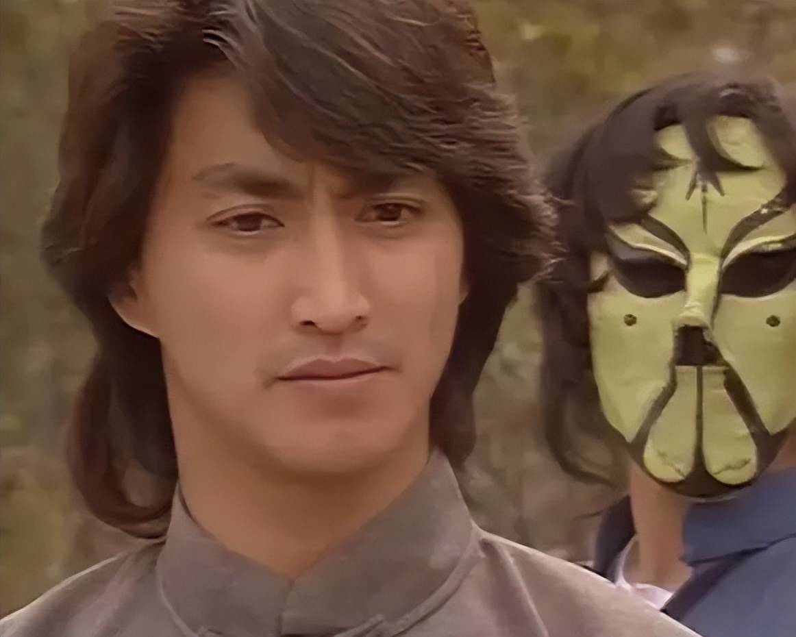 除了郑伊健,《中华英雄》岂能忘了何家劲