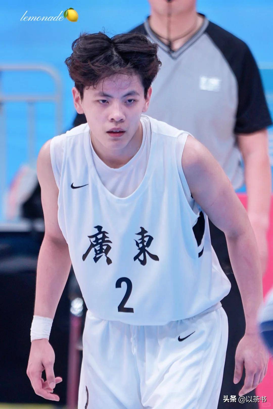 而杨舒予才23岁,正值巅峰期,未来有着无限的可能性