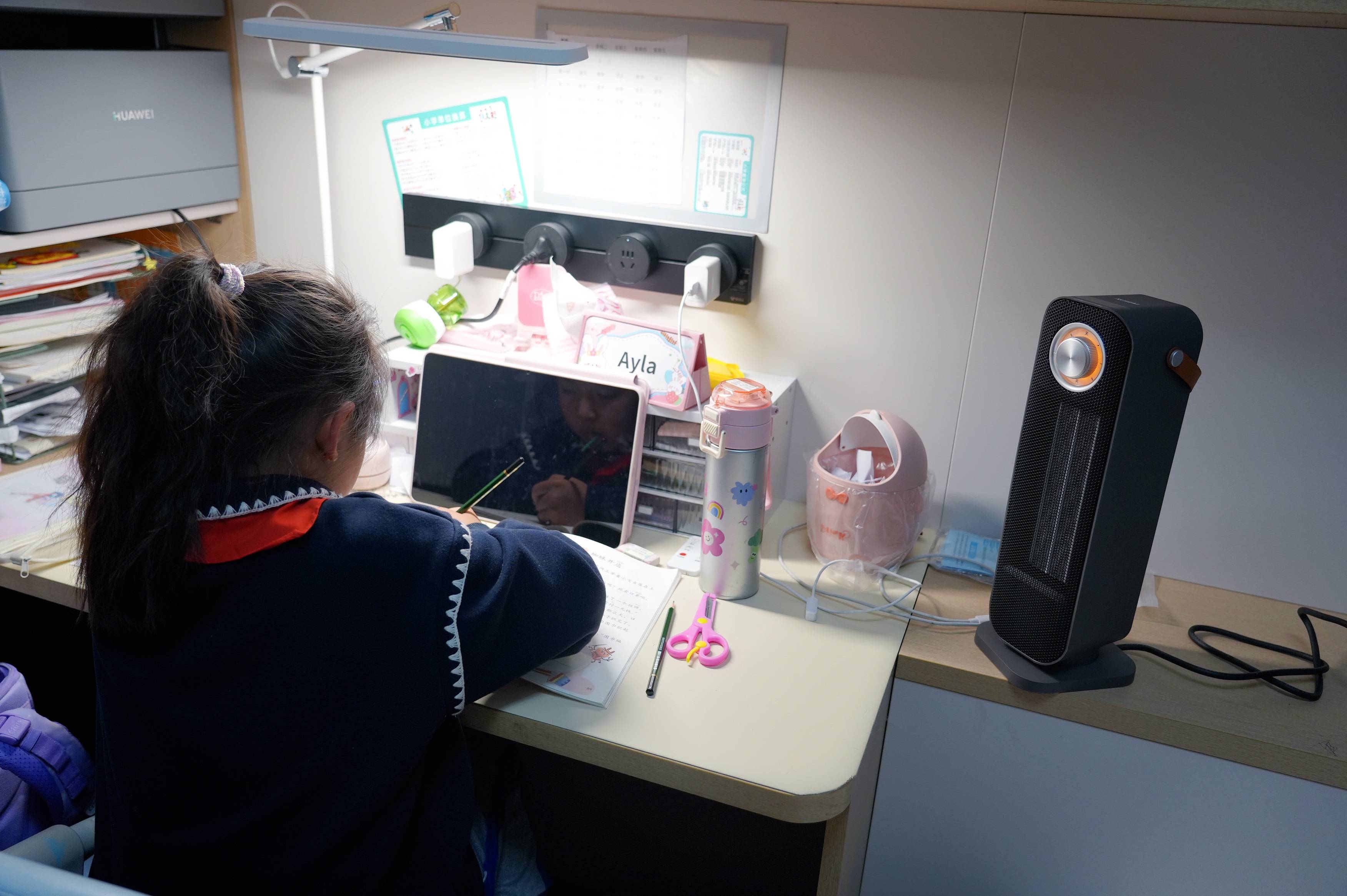 西圣WarmX暖风机实测：2秒速热+四季可用，性价比绝了