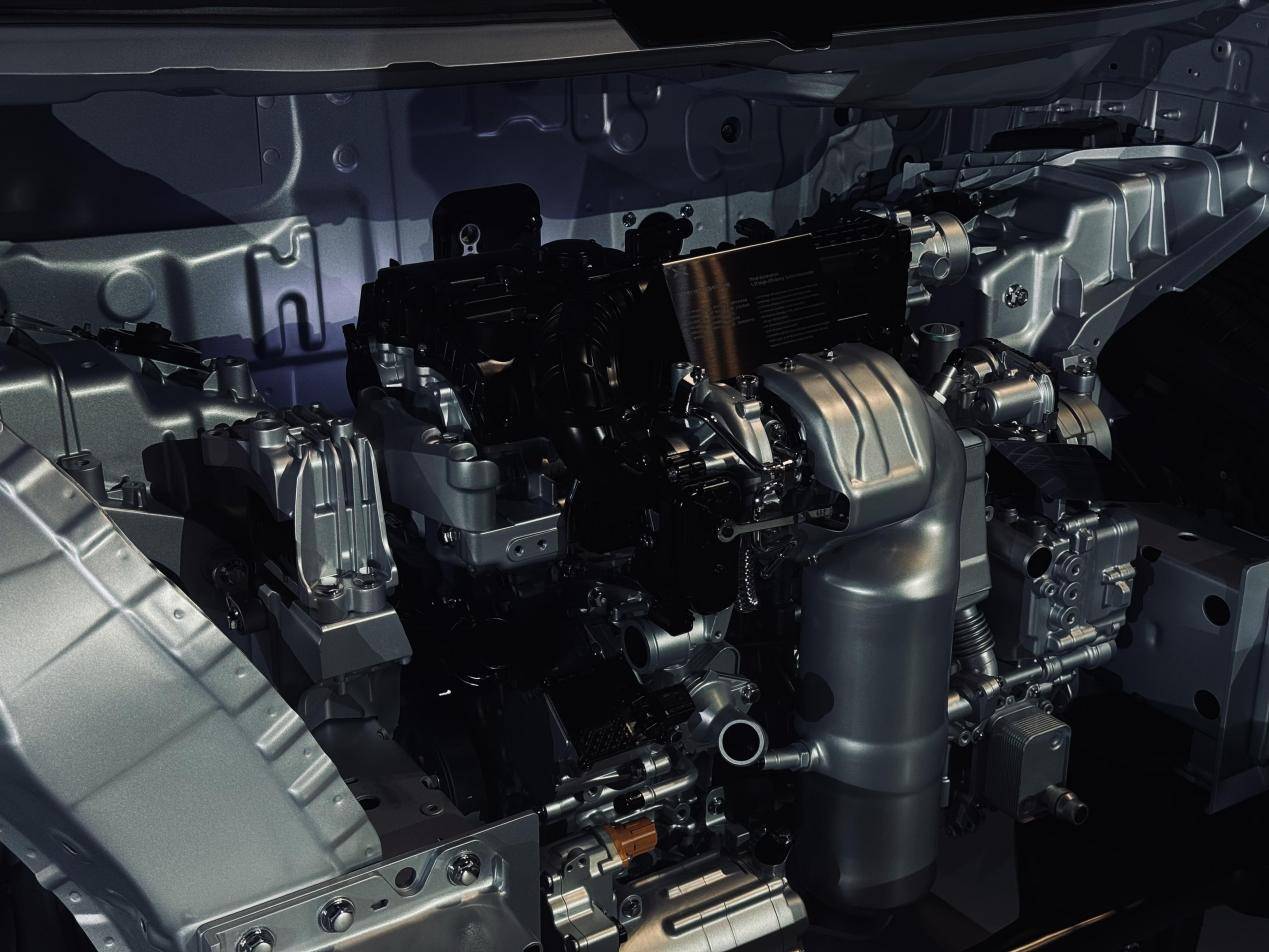 小鹏x9超级增程上市 30.98万起售