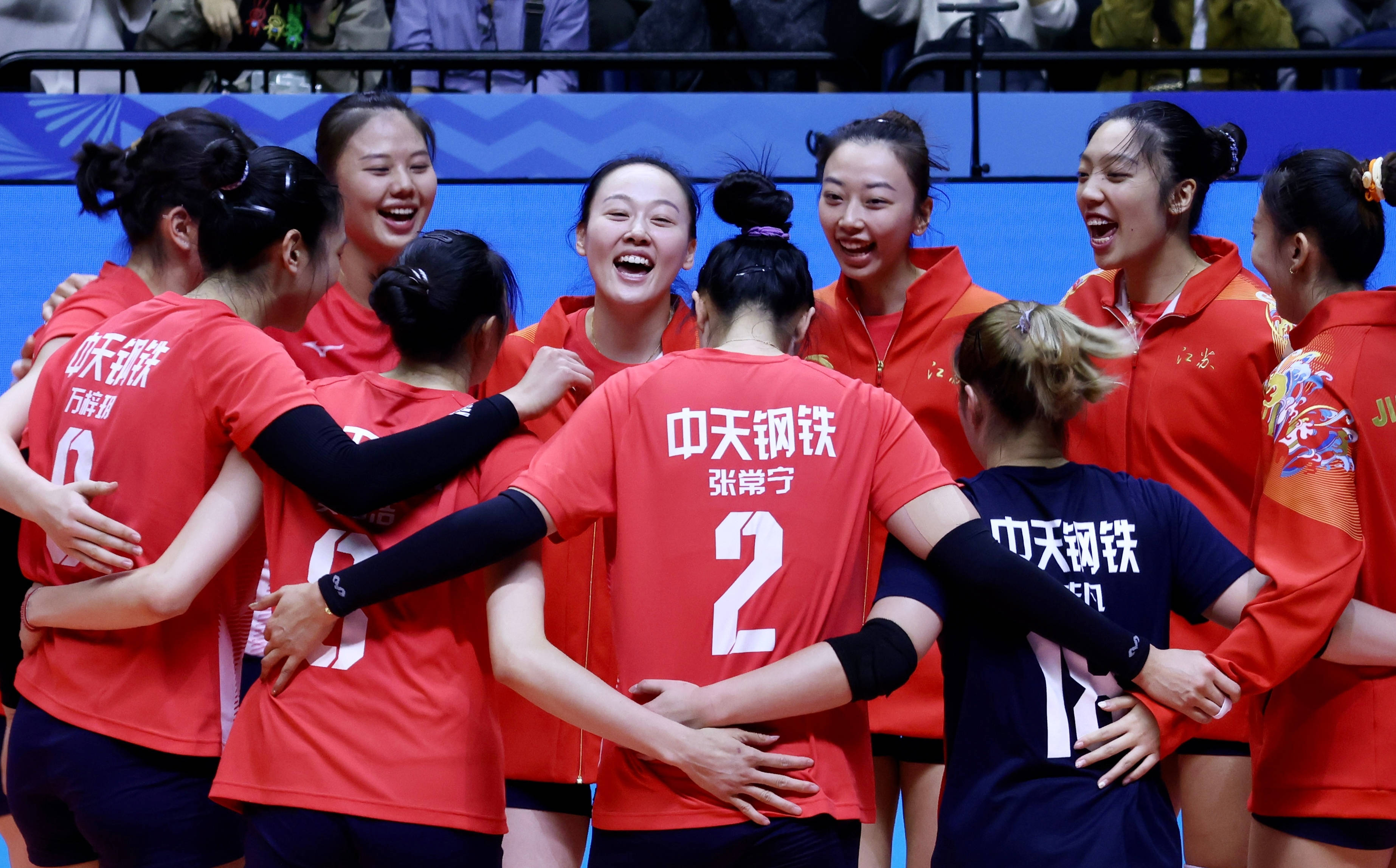 奥运冠军轰11分晋级:最后一舞冲冠又美又能打