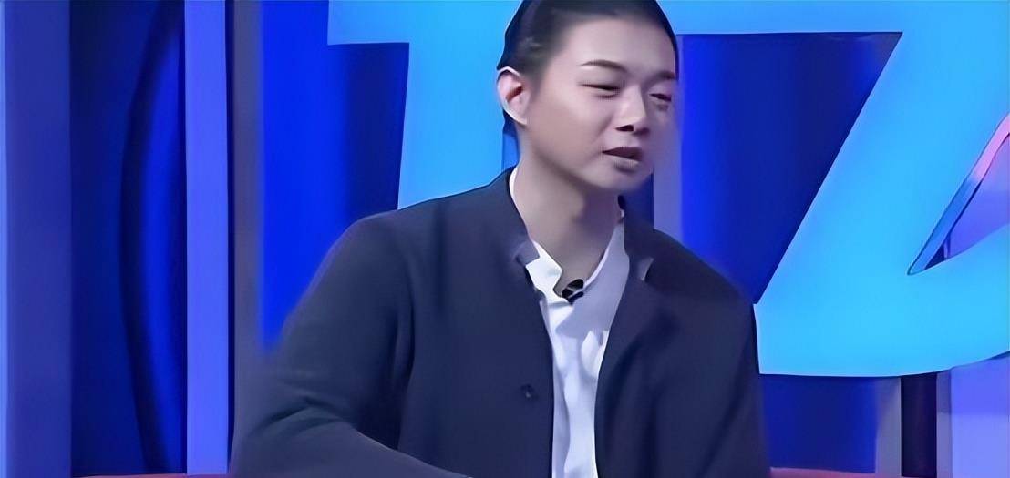 35岁霍尊正式复出!音乐节上连唱9首歌,前女友陈露被抓快4年