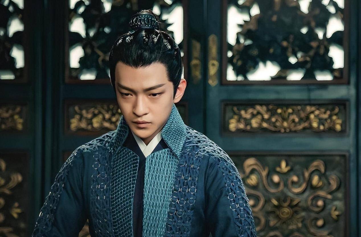 吴京捧红的"白眼狼",爆红却"反咬"吴京,如今落魄到无戏可拍