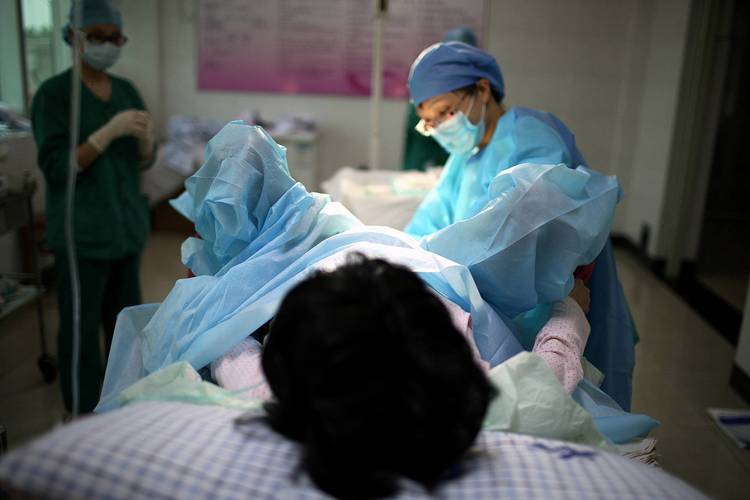 为什么这些产妇很多都是晚上发动,晚上生