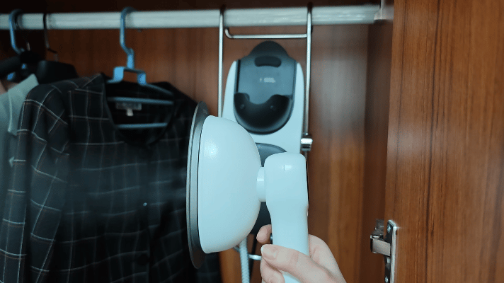 专业级奢护熨衣体验!舒乐氏Lina挂烫机，让每日精致成为轻松习惯!